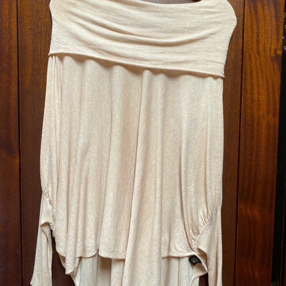 Cowl-neck collar/off-shoulder bat-wing sweater in cream. - Picture 2 of 6